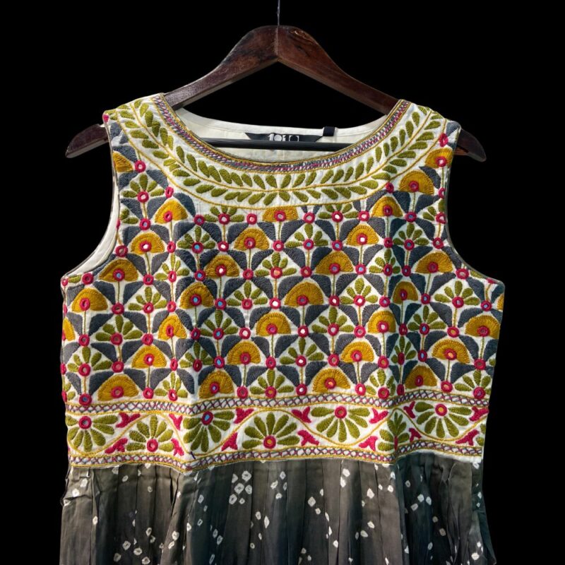 Handwork Bandhej Kurti